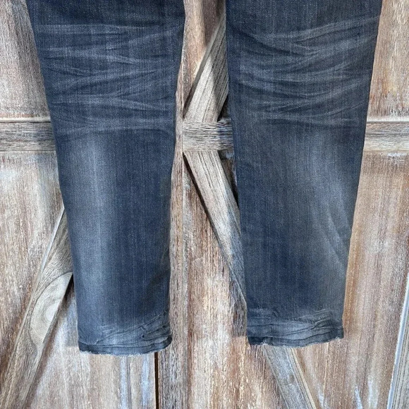 MEK Berlin Cigarette Jeans in Light Grey Wash - Picture 7 of 7